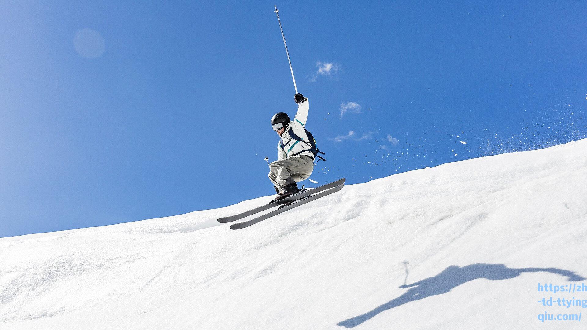 太阳报聚焦多纳鲁马未婚妻,室内设计师的才华与11.1万粉丝的社交媒体影响力
